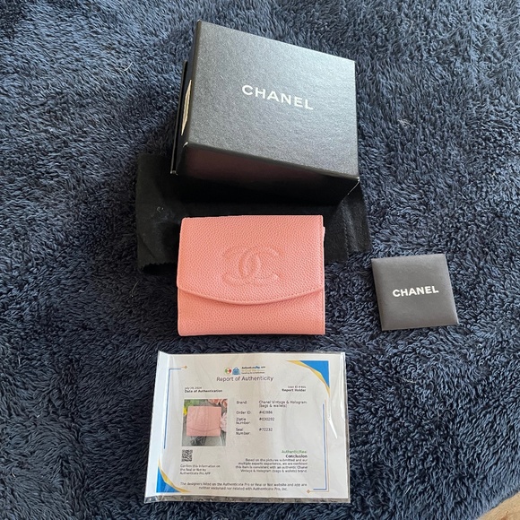 Chanel Light Pink Compact Wallet - Picture 1 of 6